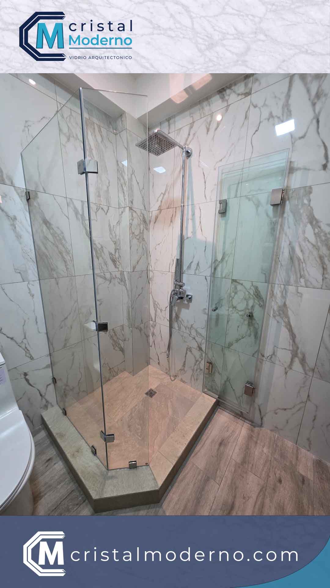 Cabina plegable abierta en vidrio templado