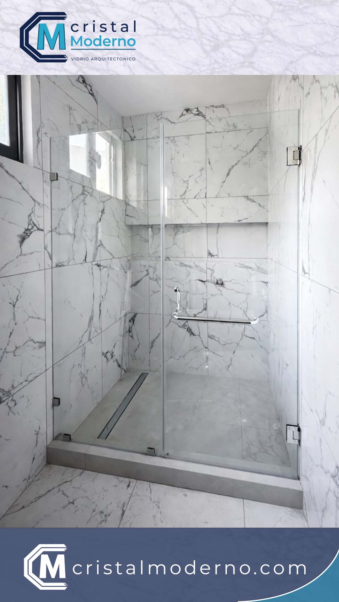 Puerta abatible para ducha con vidrio templado claro